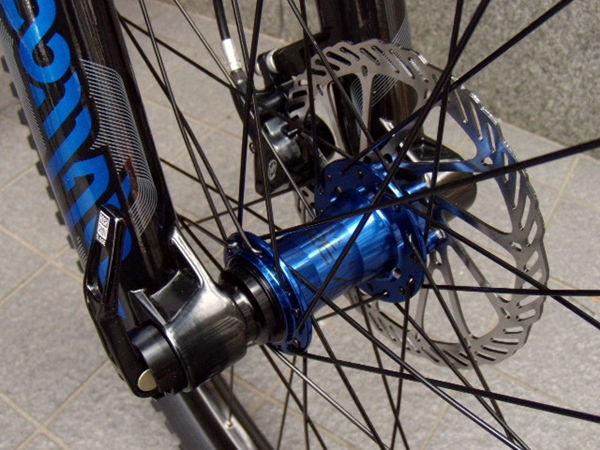 bottlerocket front hub.JPG