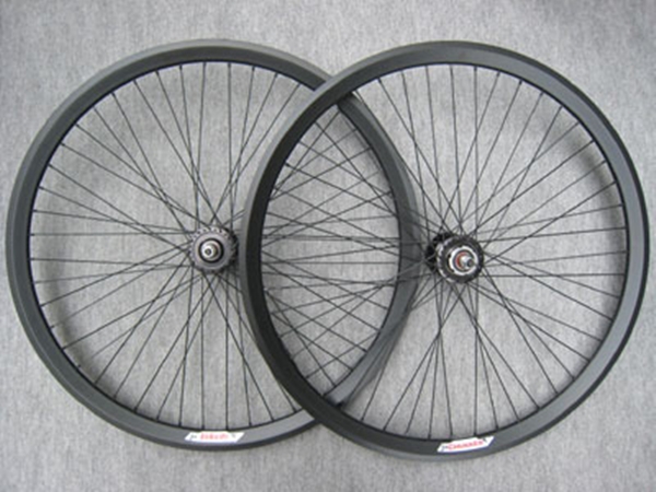 wheel_velovelo_fr_blkblkblk-fr.jpg