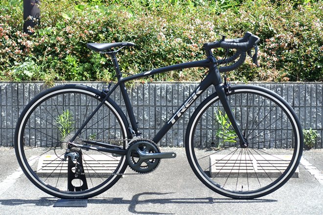 新しくなった最高峰アルミロード Trek トレック Emonda Alr 4 エモンダ エーエルアール4 入荷