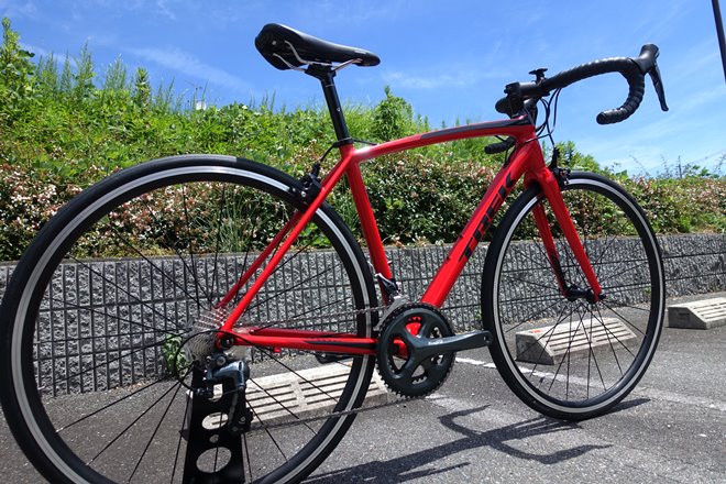 新しくなった最高峰アルミロード、TREK（トレック）EMONDA ALR 4(エモンダ エーエルアール4) 入荷