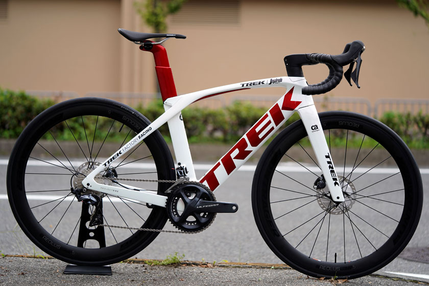 PROJECT ONE】TREK MADONE SLR 6 DISC [ ICON/Chrome Tour ]