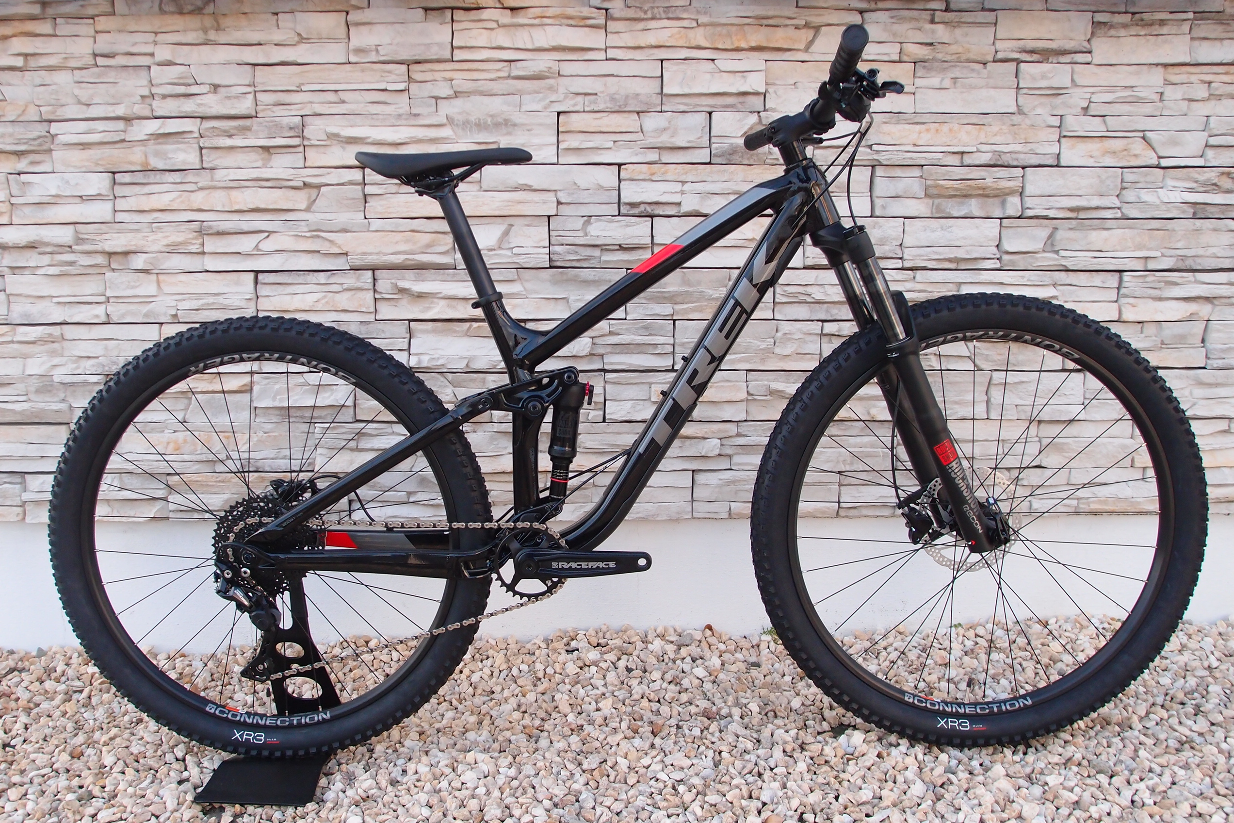 25万円から乗れるフルサスMTB 2019モデル TREK FUEL EX 5　