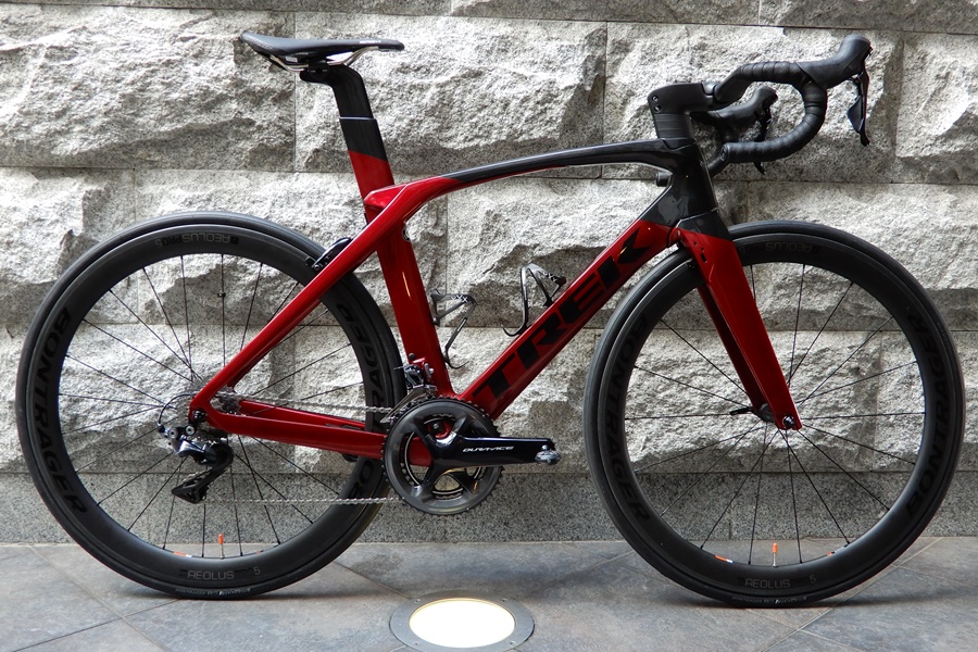 COMPLETE BIKE TREK MADONE SLR8