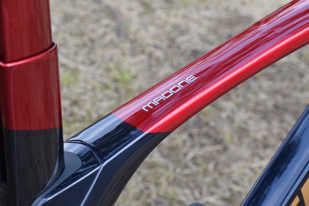 PROJECT ONE】TREK MADONE SLR Disc [DURA-ACE Di2 9150+Aeolus