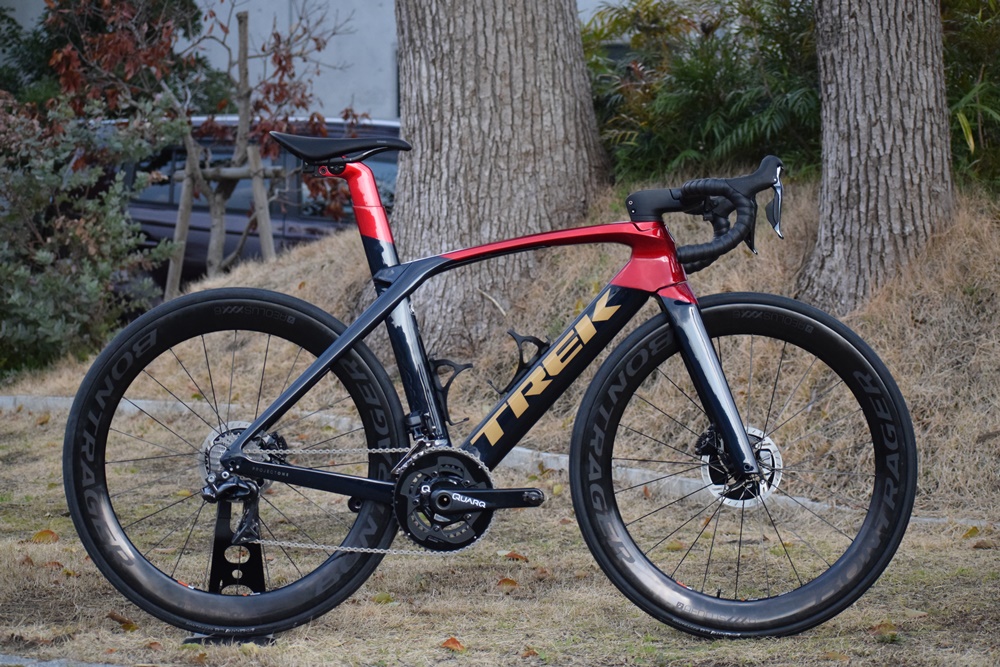 PROJECT ONE】TREK MADONE SLR Disc [DURA-ACE Di2 9150+Aeolus XXX6仕様]