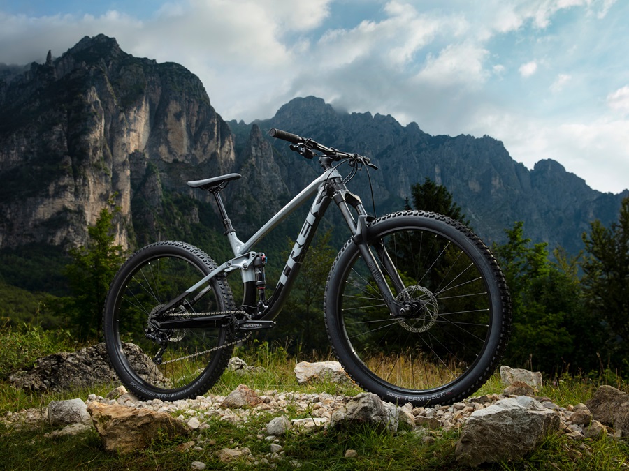 箕面で最適なMTB！お買い求めやすい価格のフルサスペンションマウンテンバイク｜TREK FUEL EX5(トレック フューエルイーエックス5…