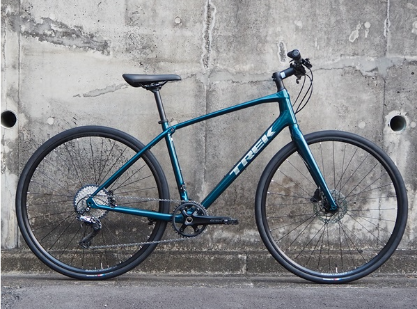 2021年TREK(トレック)カーボンクロスバイク。FX Sport Carbon 4。