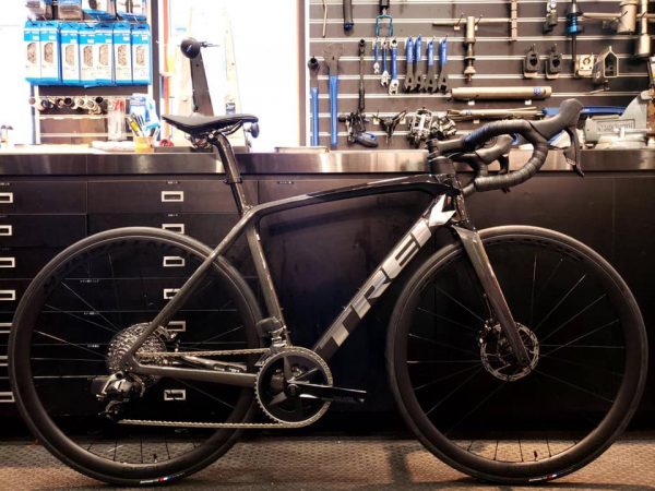 【ラスト1台限り】 ２０２２年NEW TREK 『Emonda SL6 eTap Rival AXS』店頭在庫あります！