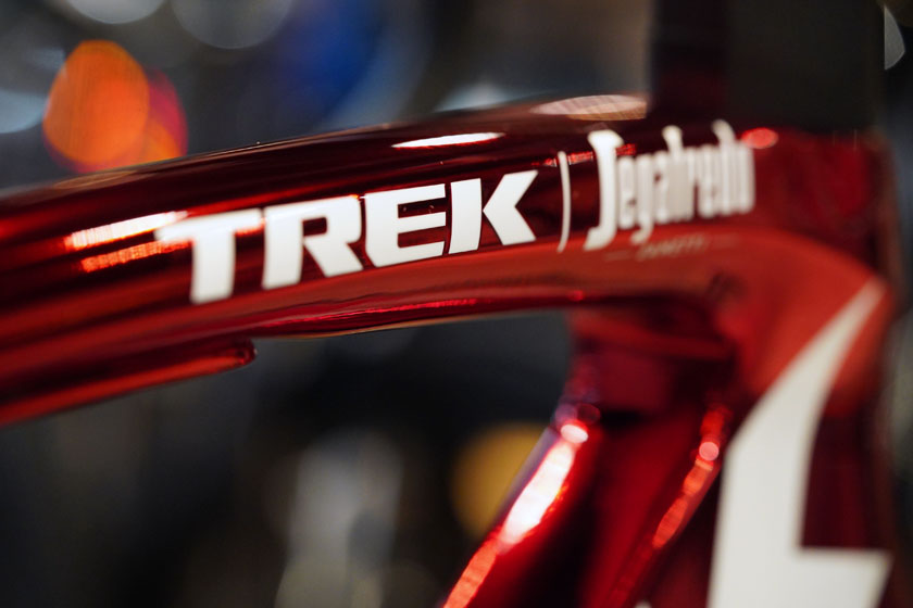 TREK Project One ICON Ruby Chroma 入荷！ヤバいくらい綺麗です　【京都】【MadonSLR】【プロジェクトワ…