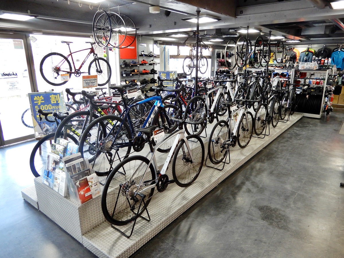 即日持ち帰り可能な店頭スポーツバイクリスト【TREK】【FX】【DOMANE】【MARLIN】