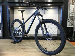 20万円台で手に入るコスパのいいMTB TREK『ROSCOE 7』入荷しました！　