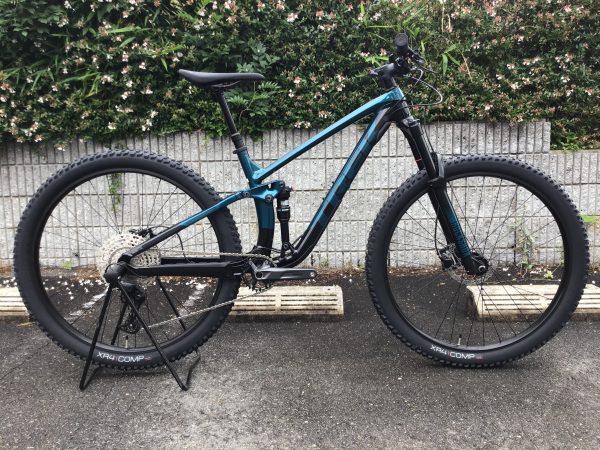 お買い得なフルサスMTB『FUEL EX5』あります。【箕面店】