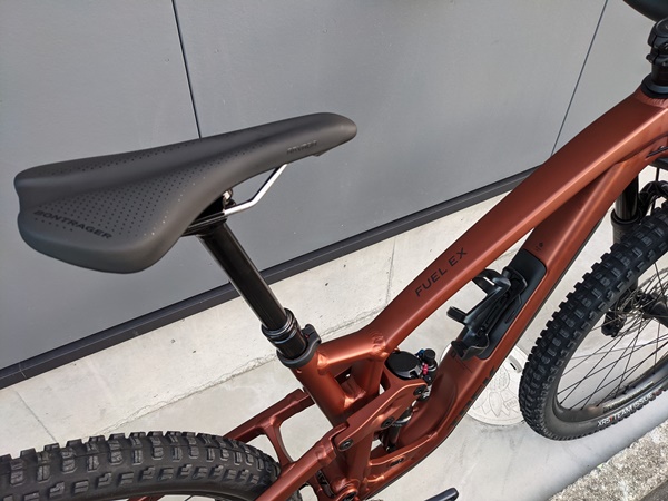 最新のTREK FUEL EX8 Gen6(トレック フューエルイーエックス8