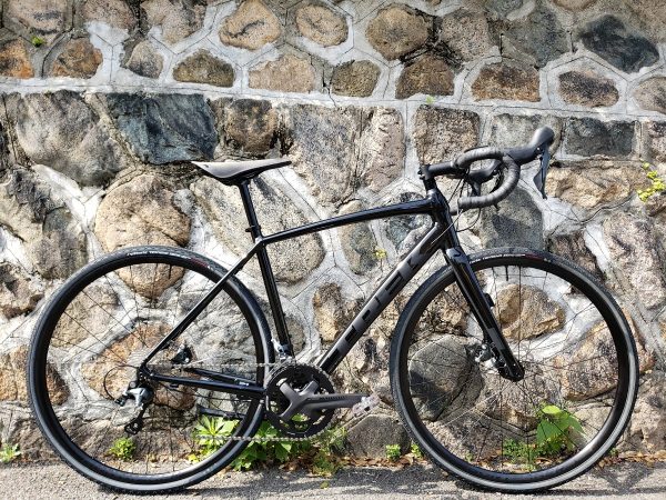 TREK DOMANE AL4  2023