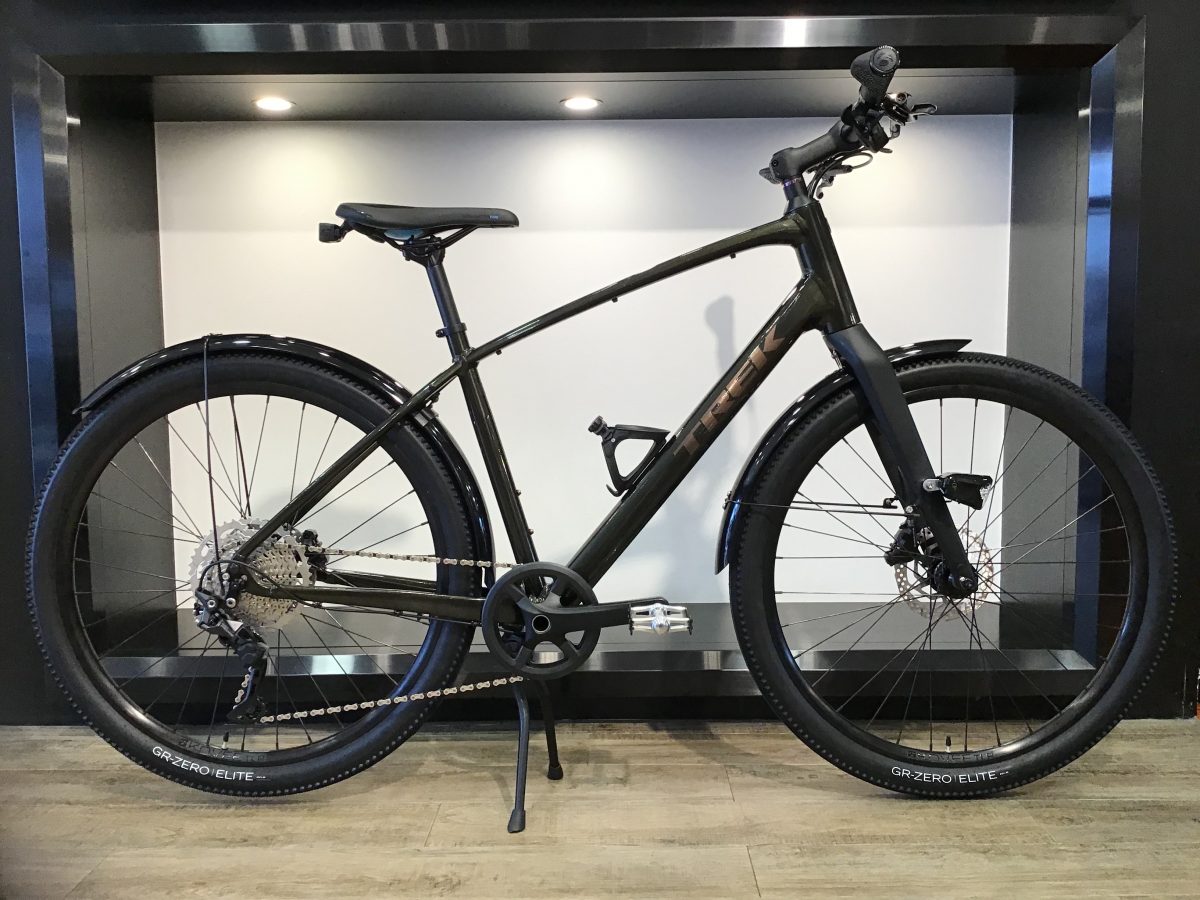 TREK DUAL SPORT3 　2023