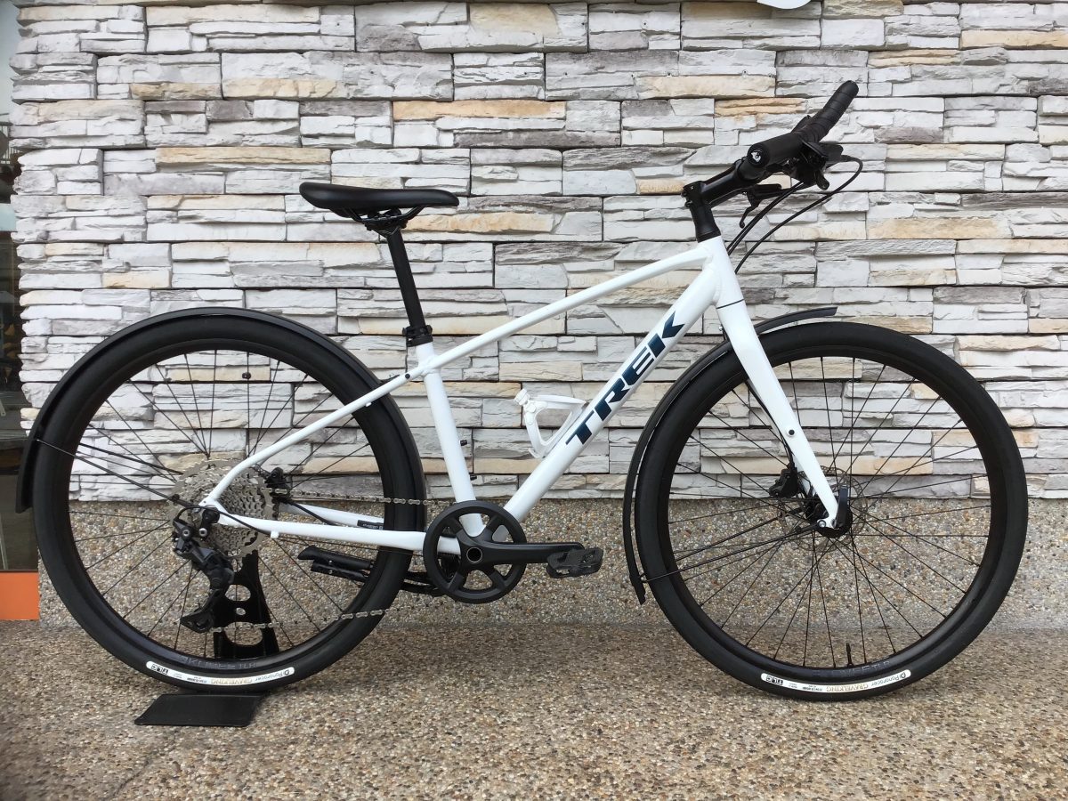 TREK FX3　2023