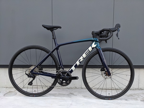 新型12速機械式105搭載の2024 Emonda SL5入荷。吹田・摂津・茨木でTREKお探しなら一条サイクルセンターへ。