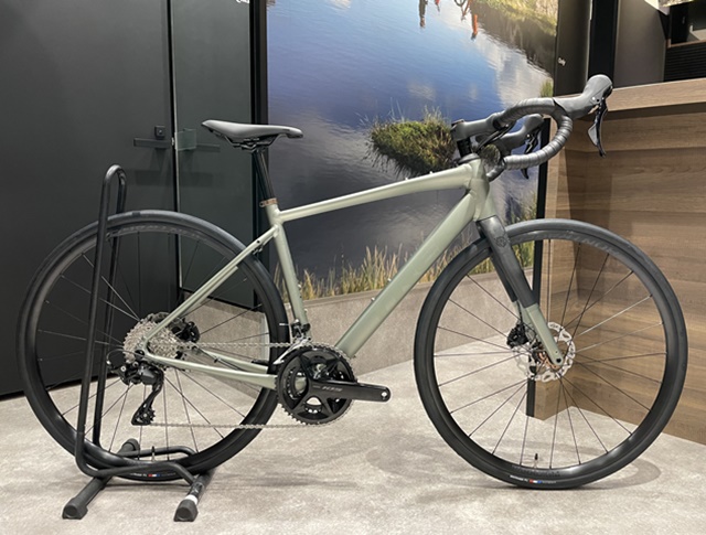 2024 TREK(トレック) Domane AL Gen4シリーズ、全車種在庫が揃いました！試乗車もございます。