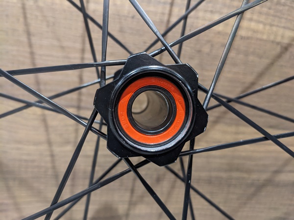 ホイールカスタム】Bontrager Aeolus Pro Discをセラミックベアリング