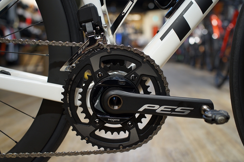 TREK Madone SL Gen8にMagene（マージーン）のパワーメーター「PES-P505 BASE」を取り付けてみる