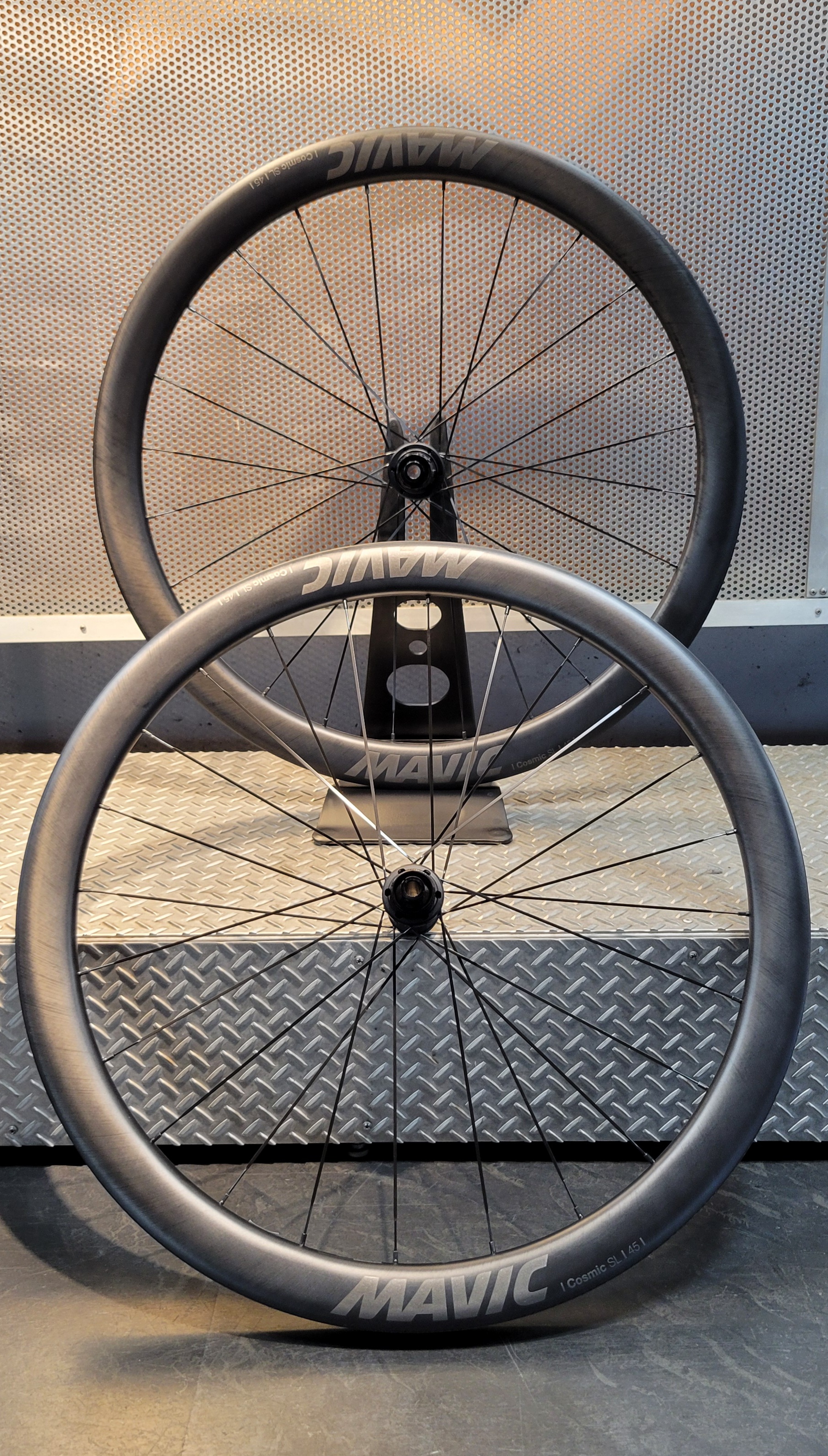 パーツ MAVIC COSMIC SL 45 DISC JAPAN LIMITED マヴィックからついに、COSMICの日本限定モデル登場！ | MAVIC