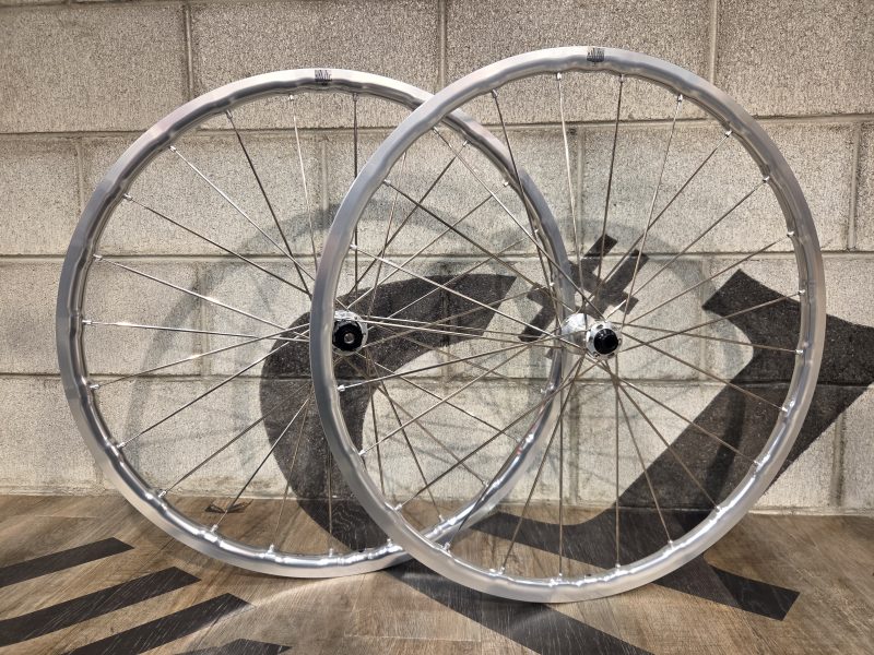 MAVICの注目モデル「KSYRIUM SL HERITAGE（キシリウム SL ヘリテージ）」が入荷しました。