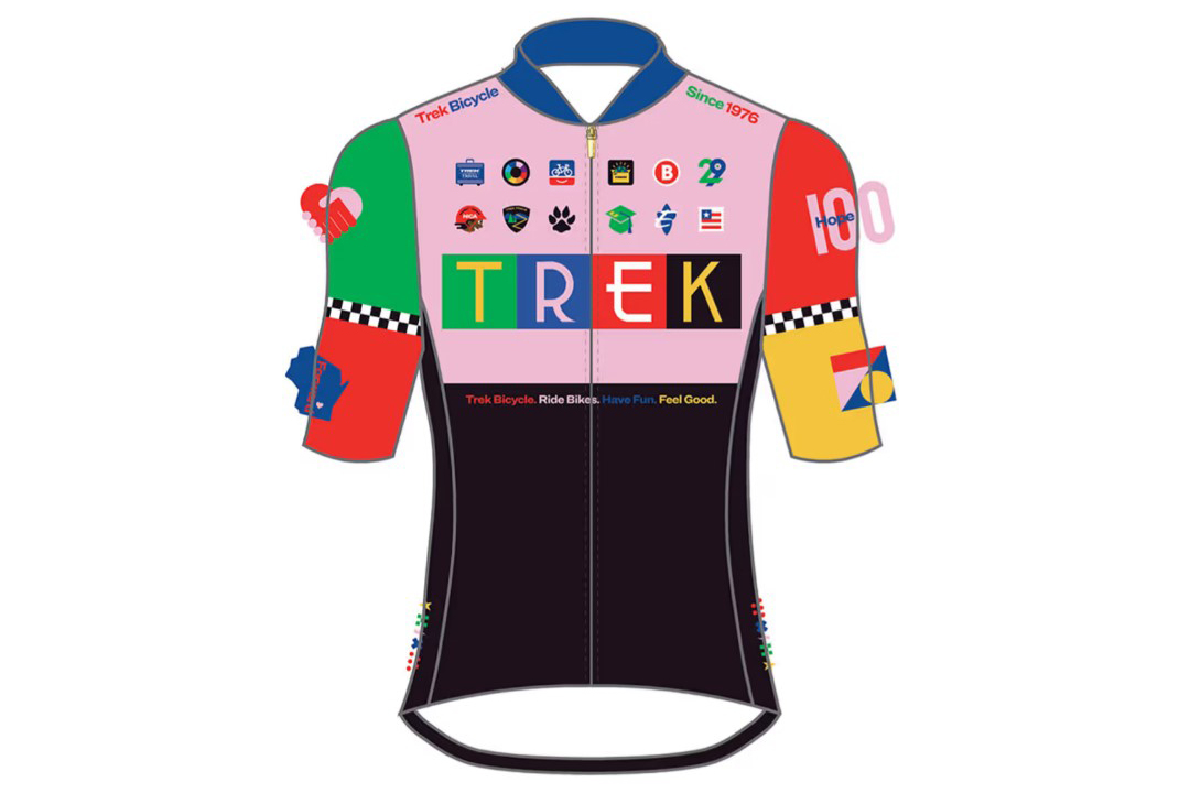 バイクを超えたコレクション。厳選された50周年記念アクセサリー予約受付中！！